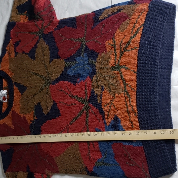 VINTAGE AUTUMN LEAF SWEATER - Picture 6 of 11